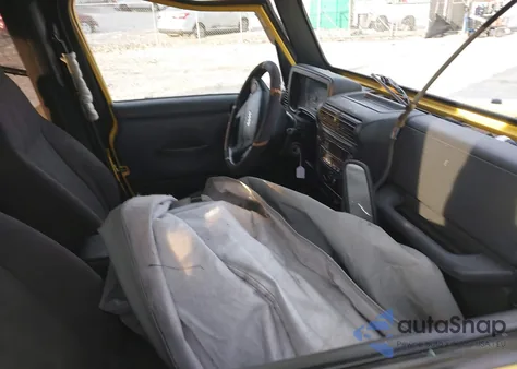 2004 Jeep Wrangler Unlimited from USA, damaged, VIN 1J4FA49S04P777613